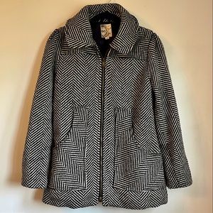 Cutest Tulle brand coat